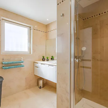 Adie By Interhome Tatil Evi
